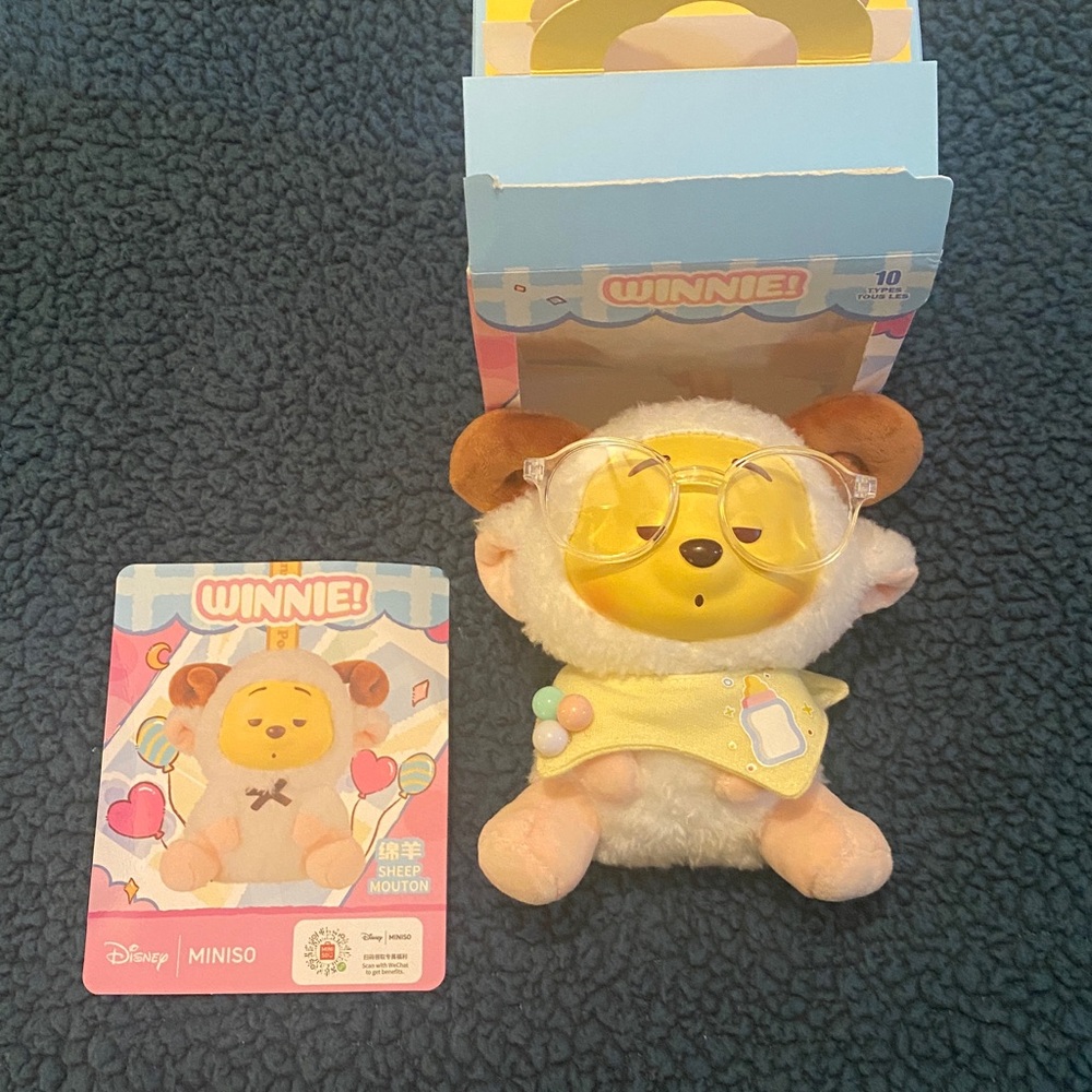 Cute Disney Miniso Winnie Sheep Plush bag clip 🐑